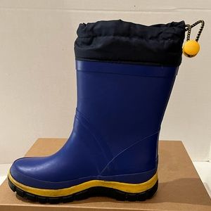 Lands’ End boy’s snow boots. Size 12 M. Good condition.